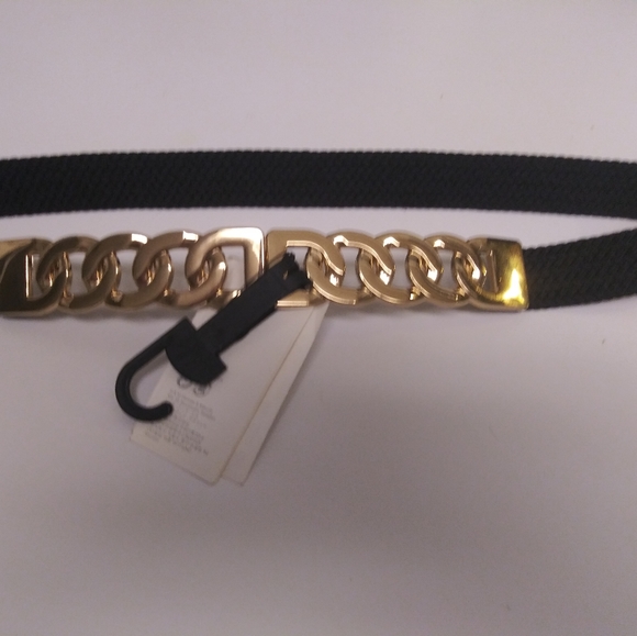 H&M Accessories - NWT black and gold belt size M